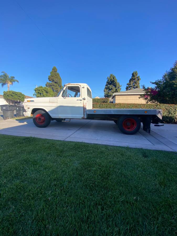 Ford-f-350-1968-white