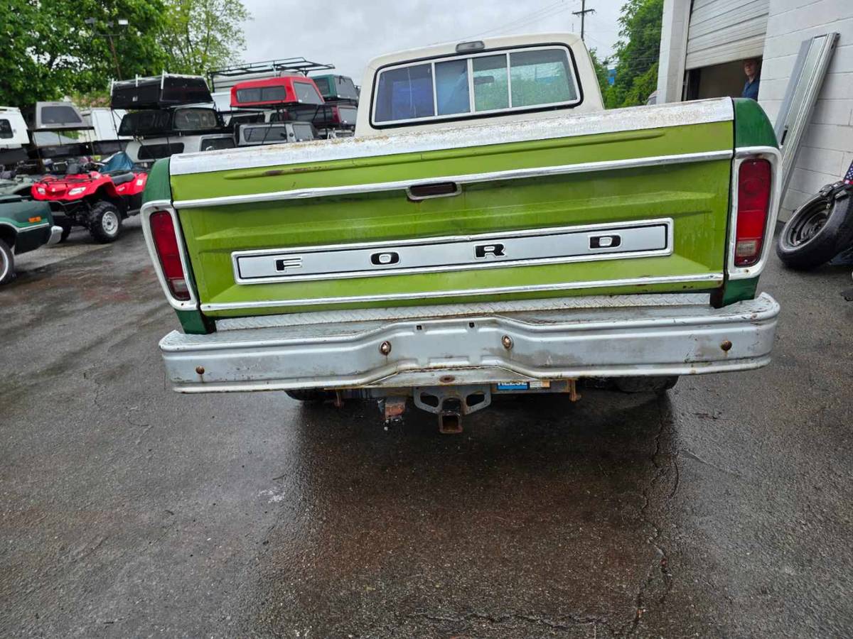 Ford-f-350-1974-green-7