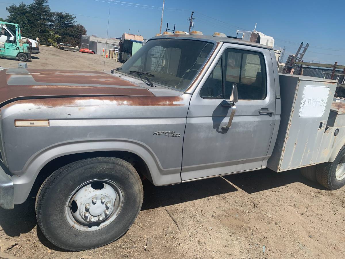 Ford-f-350-1981-grey-6