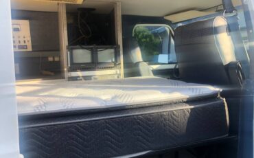 Ford-f-350-1986-white-1
