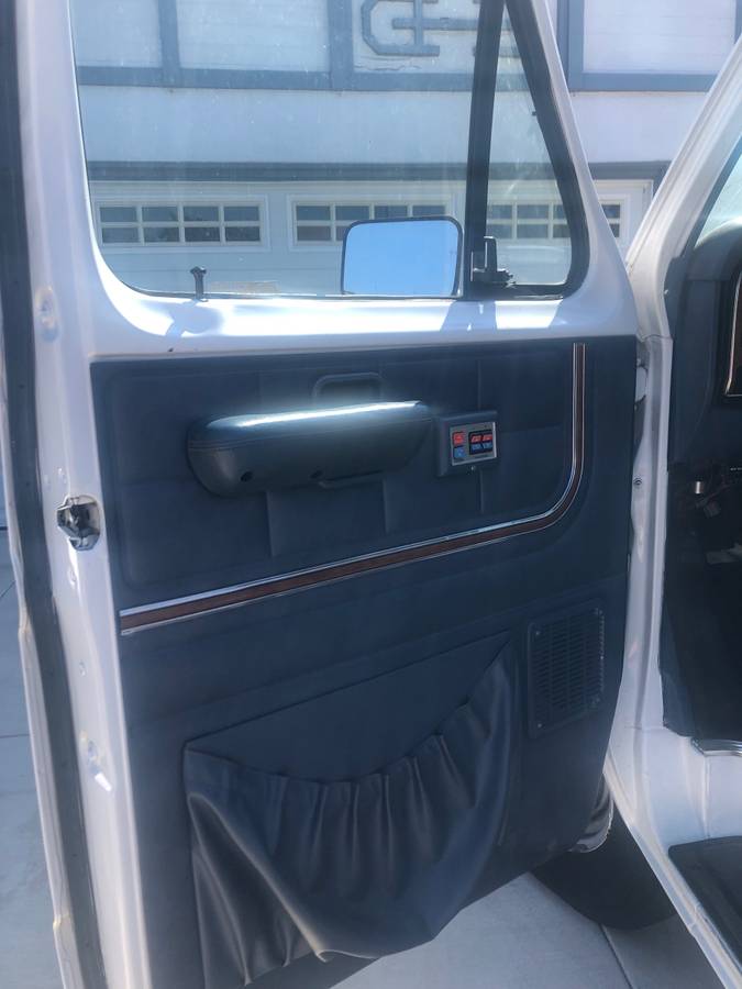 Ford-f-350-1986-white-18