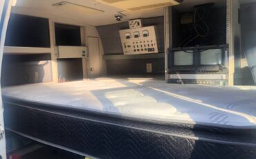 Ford-f-350-1986-white