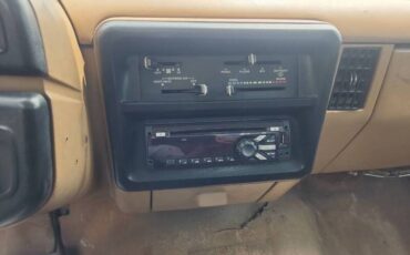 Ford-f-350-1988-white-13