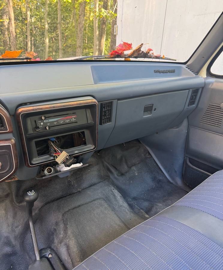 Ford-f-350-1989-white-2