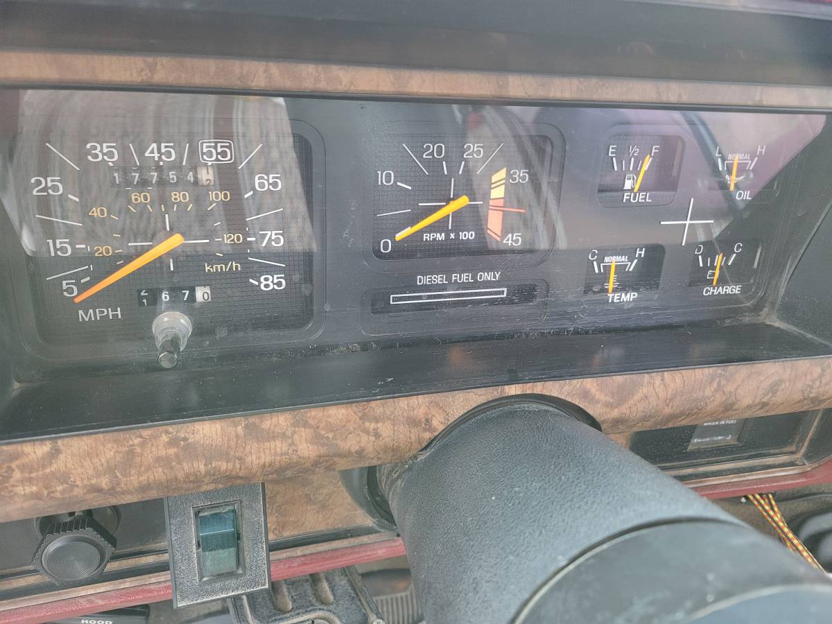 Ford-f-350-crew-cab-xl-4wd-diesel-1986-custom-13