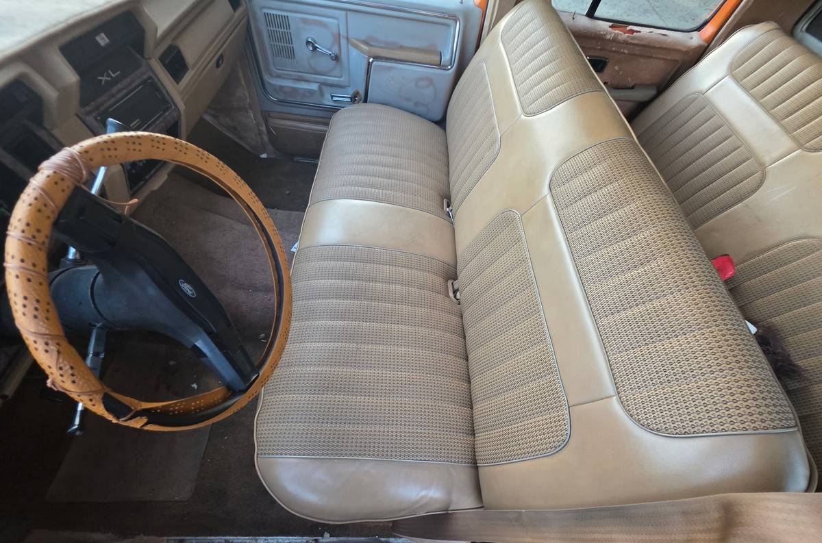 Ford-f-350-diesel-1985-orange-4