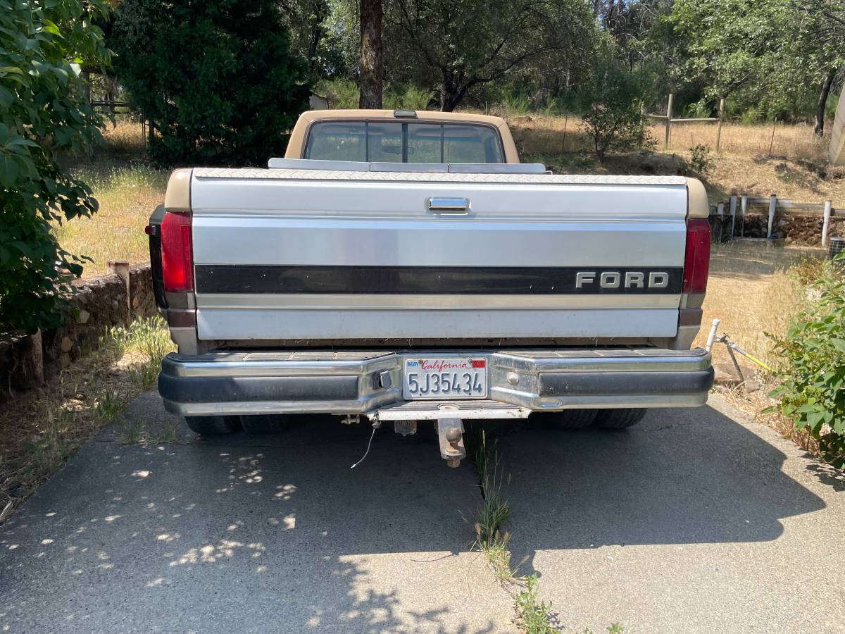 Ford-f-350-diesel-1987-brown