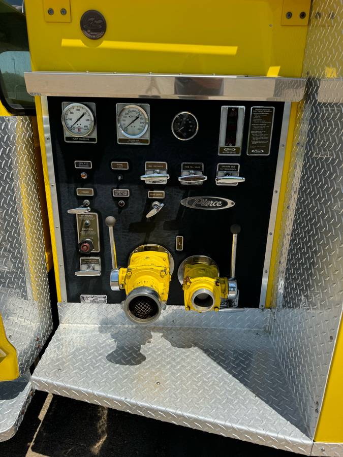 Ford-f-350-diesel-1988-yellow-17