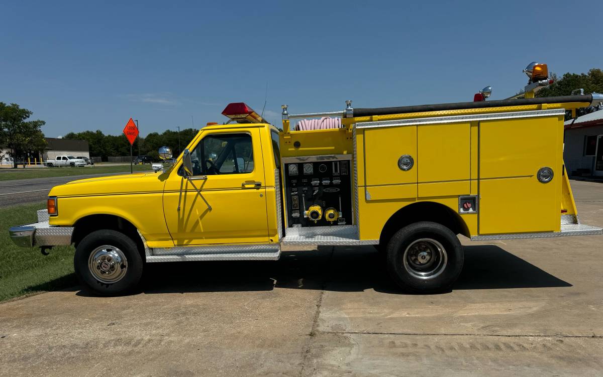Ford-f-350-diesel-1988-yellow-2