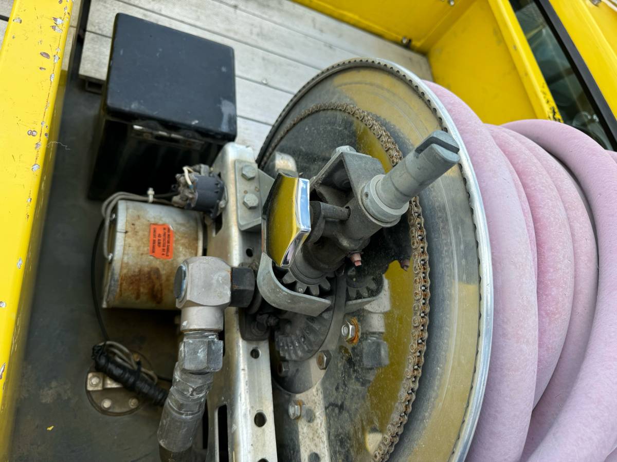 Ford-f-350-diesel-1988-yellow-20