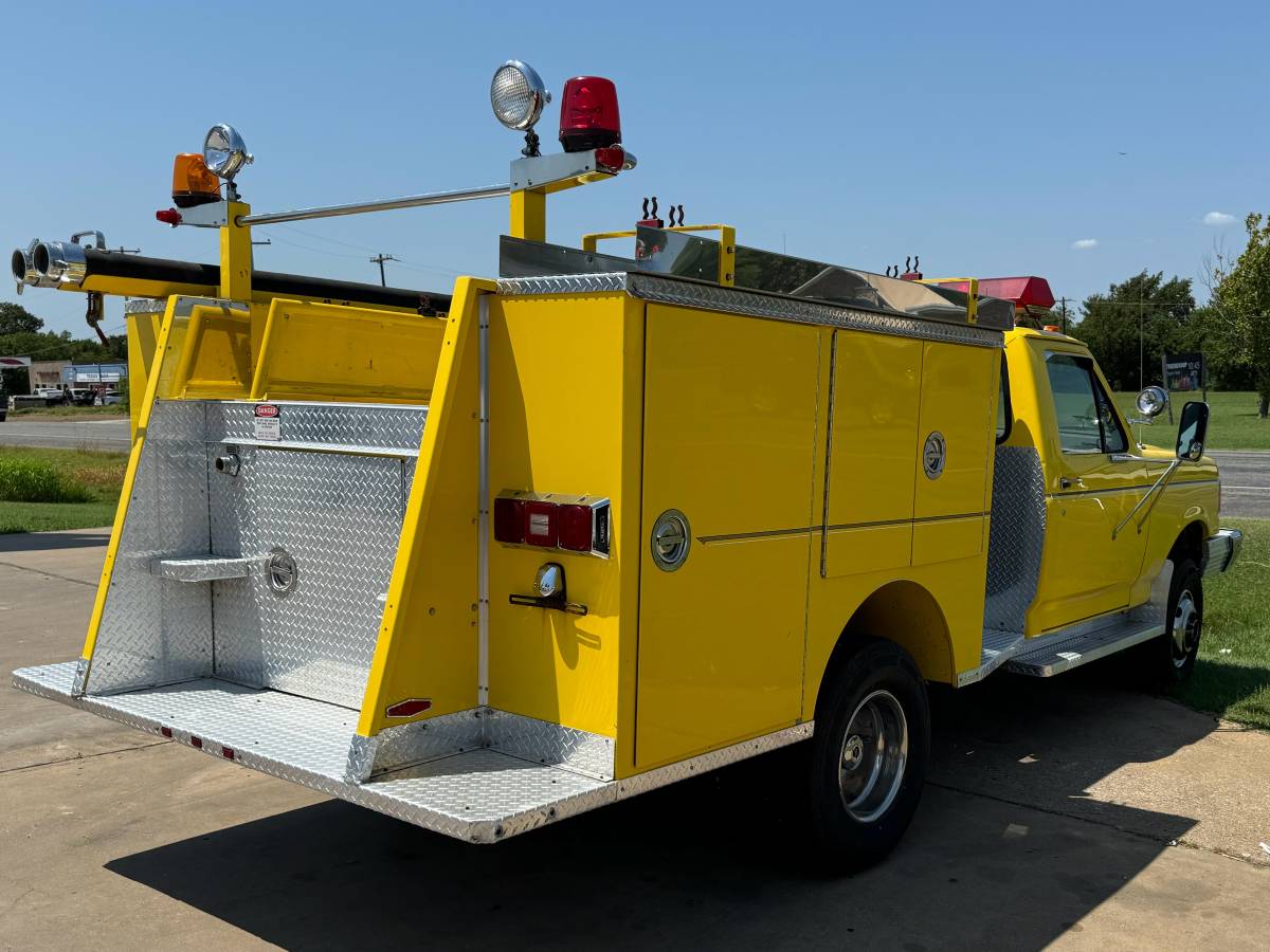 Ford-f-350-diesel-1988-yellow-7
