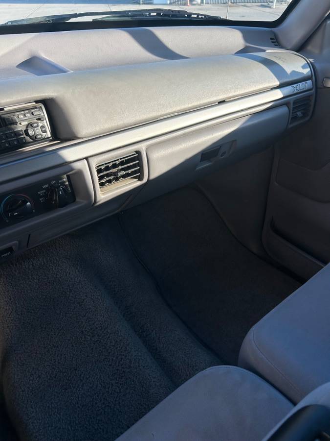 Ford-f-350-diesel-1995-grey-14