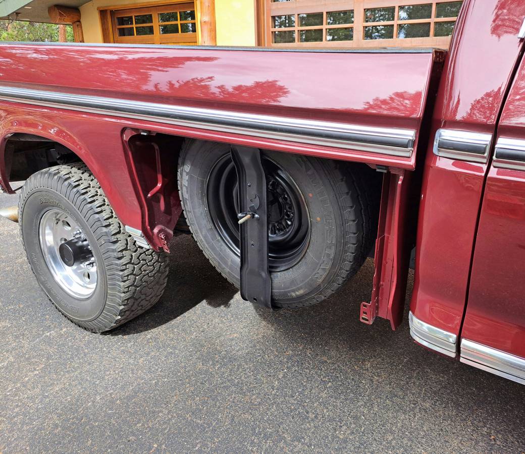 Ford-f-350-super-camper-special-1973-red-2