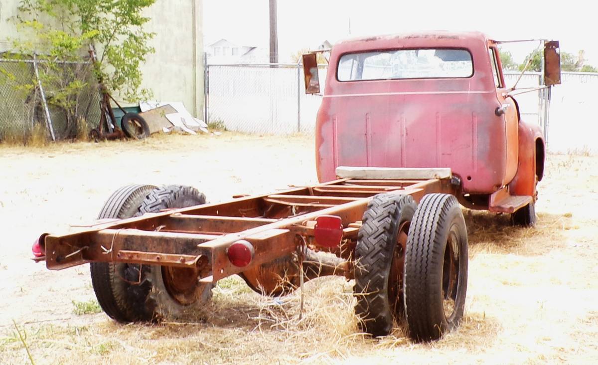 Ford-f-600-1956-red-3