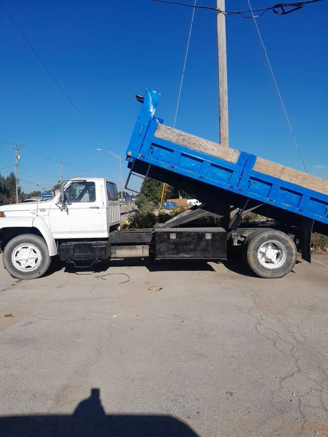 Ford-f-70-diesel-1988