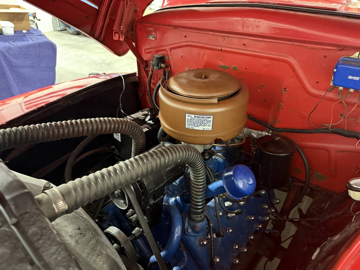 Ford-f1-1948-red-4