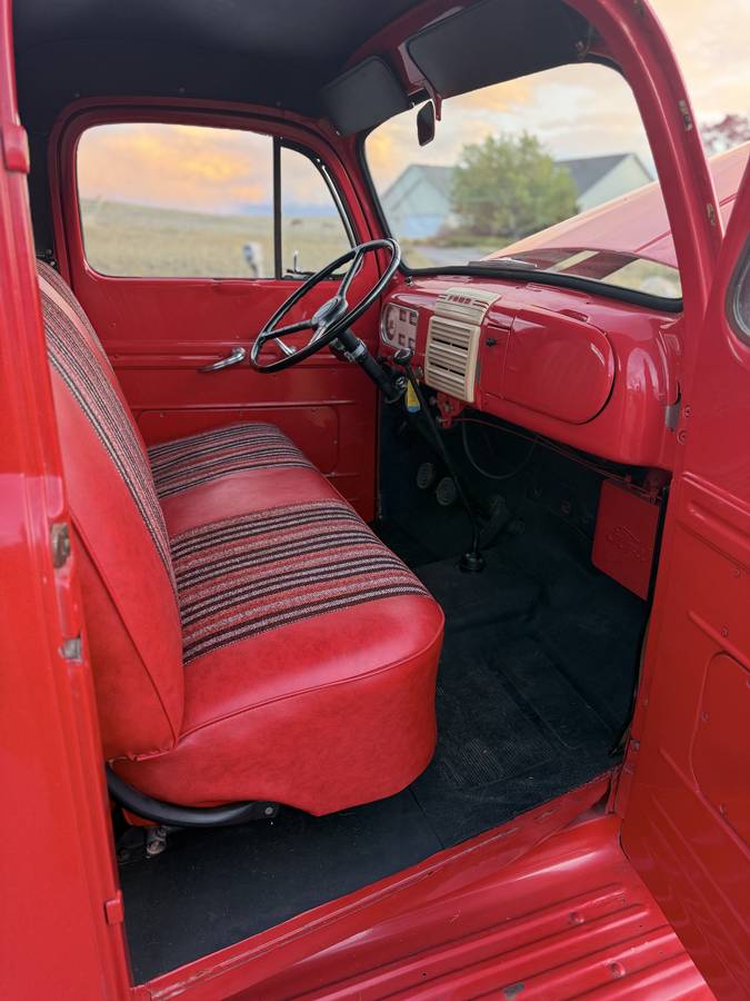 Ford-f1-1948-red-5
