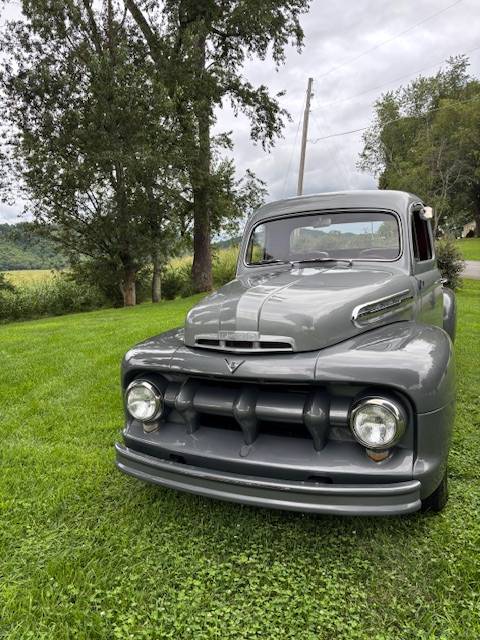 Ford-f1-1951-grey-1