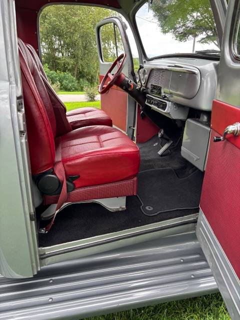 Ford-f1-1951-grey-9