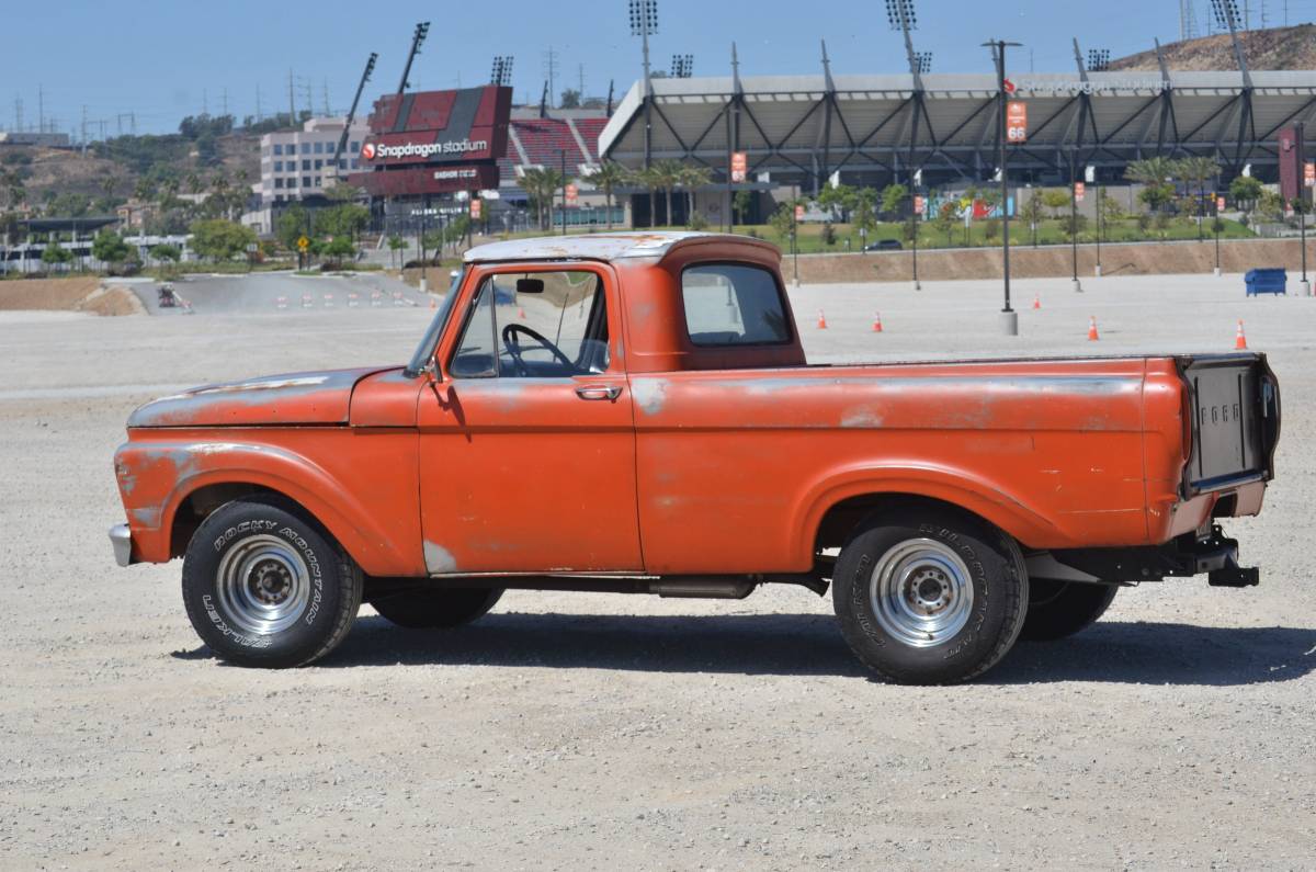 Ford-f100-1961-custom-1