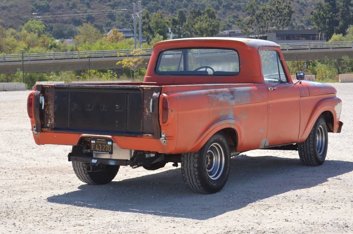 Ford-f100-1961-custom-11