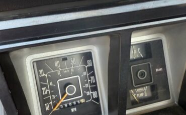 Ford-f100-custom-1978-black-17