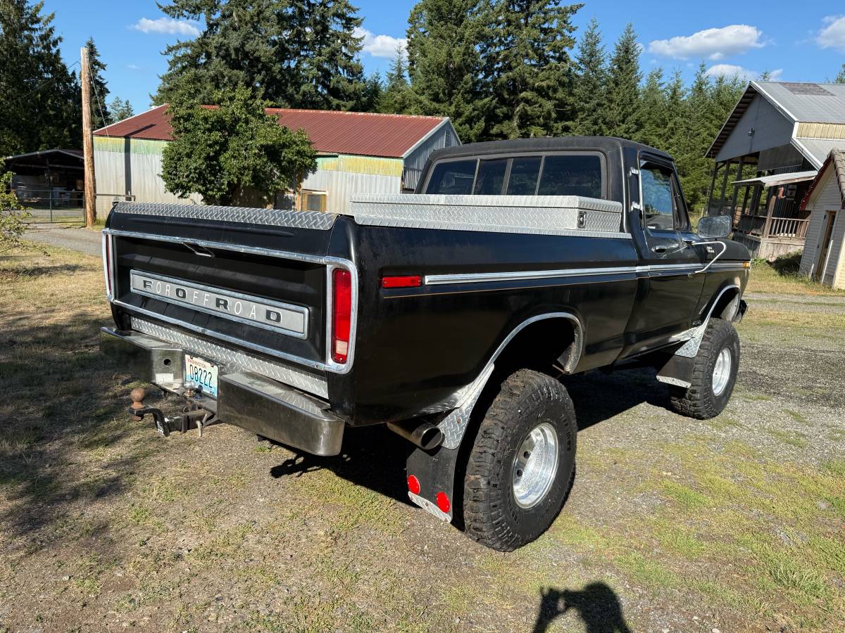 Ford-f100-custom-1978-black-20