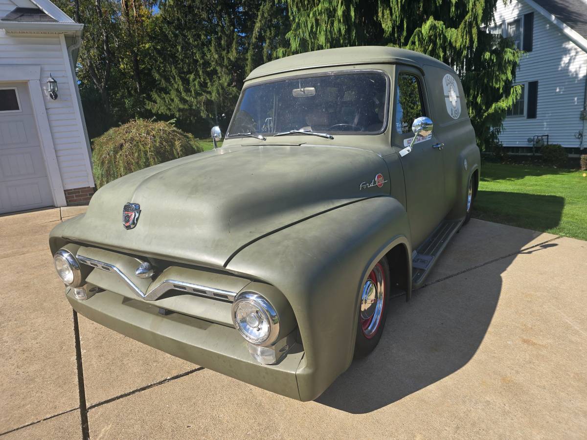 Ford-f100-panel-truck-1955-green-1