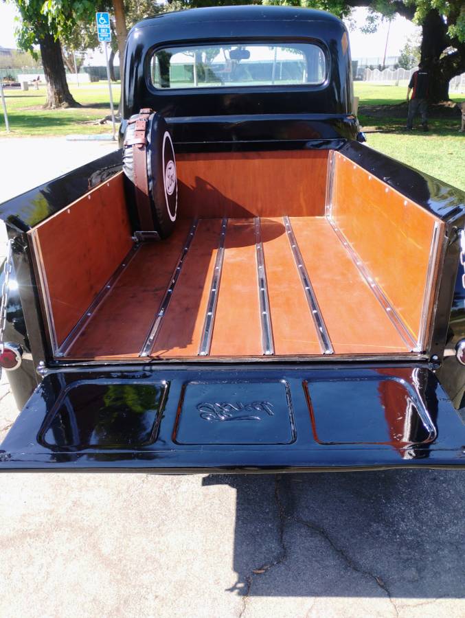 Ford-f100-pickup-1951-black-10
