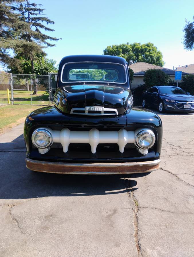 Ford-f100-pickup-1951-black-4
