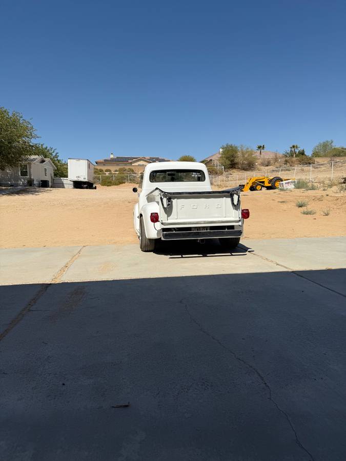 Ford-f100-pickup-1955-white-17