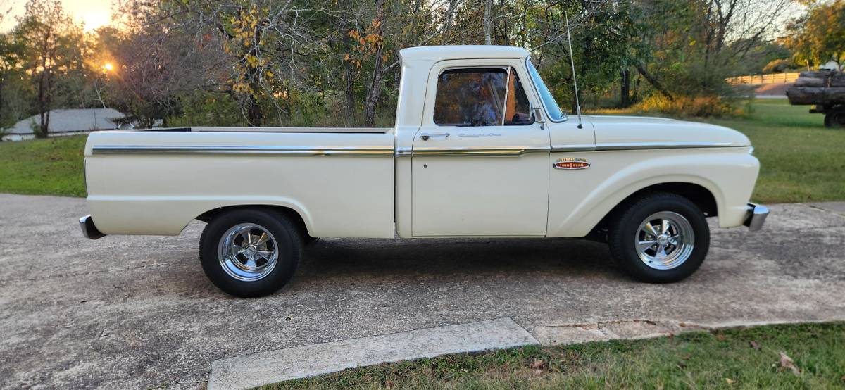 Ford-f100-pickup-1965-8