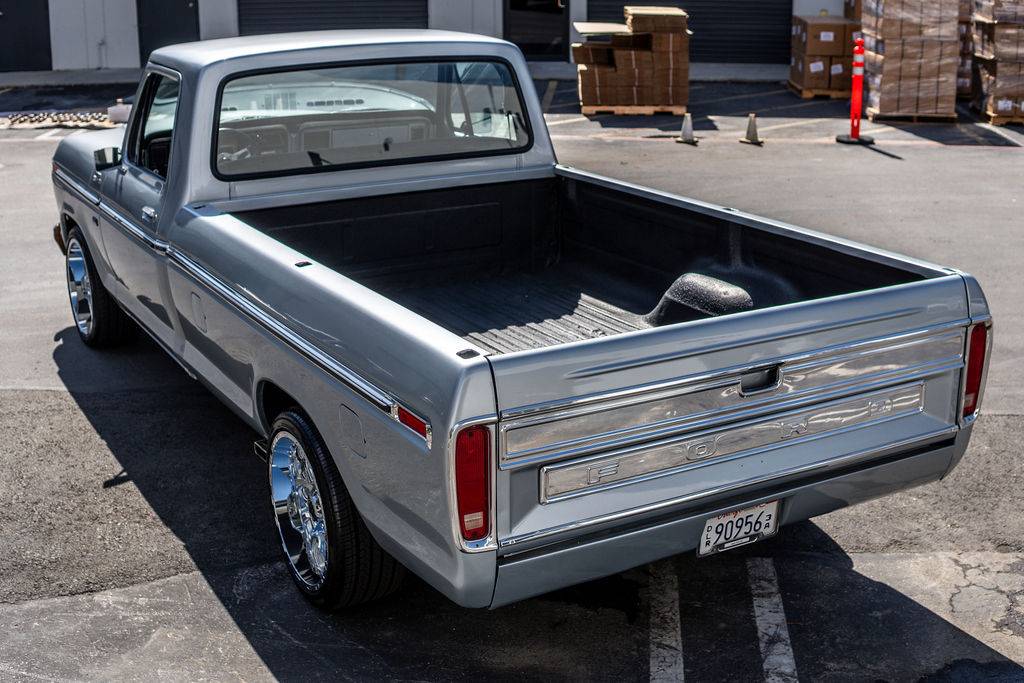 Ford-f150-1979-11