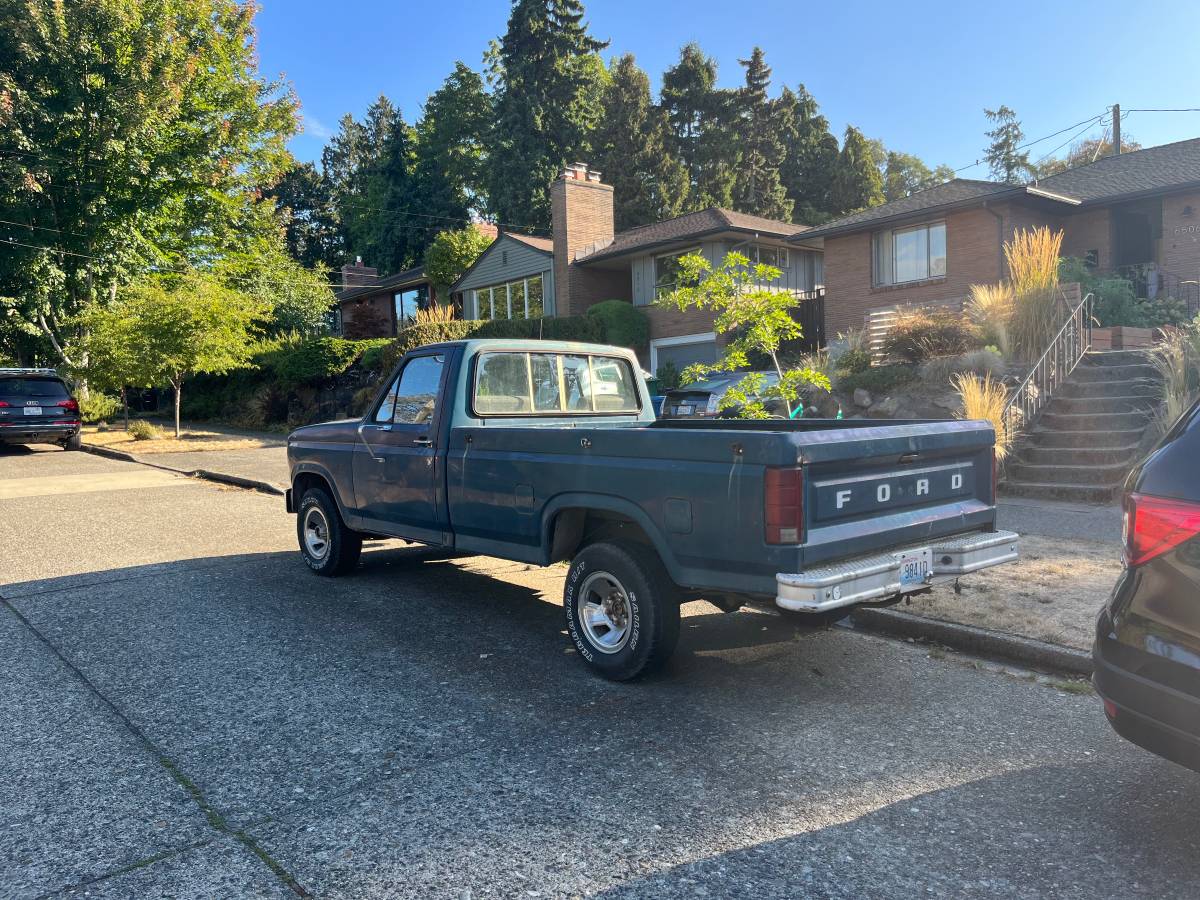 Ford-f150-1983-green-6