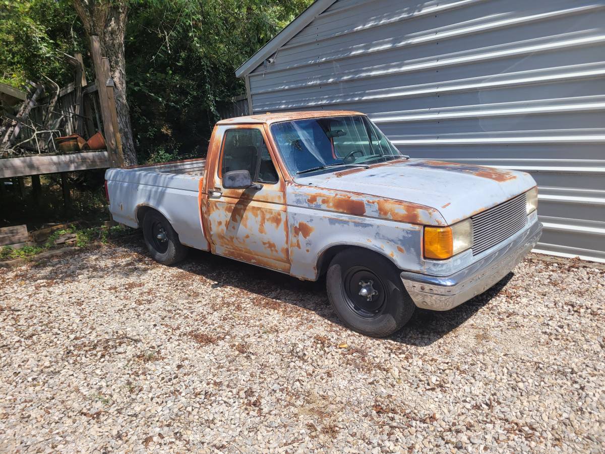 Ford-f150-regular-cab-1984-1
