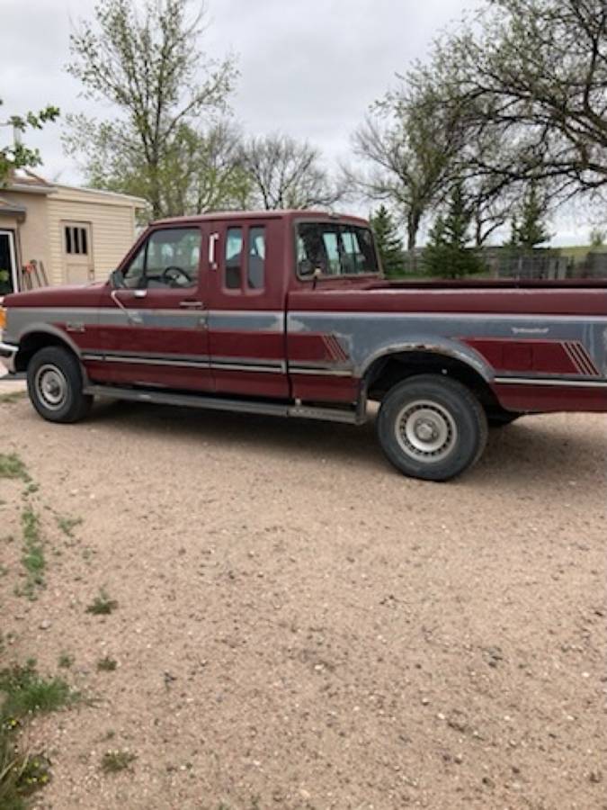 Ford-f150-supercrew-cab-lariat-1989-red-1
