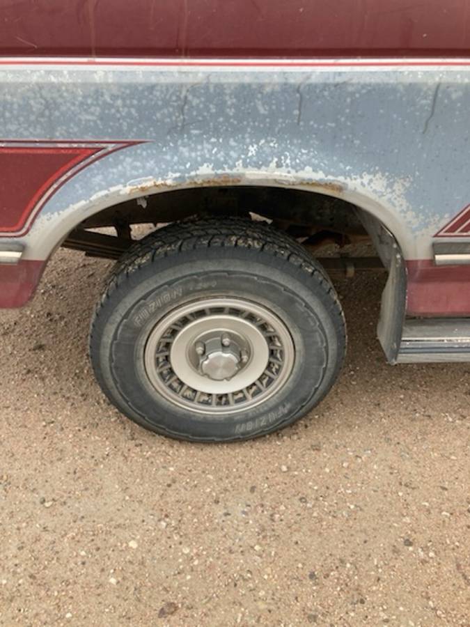 Ford-f150-supercrew-cab-lariat-1989-red-10