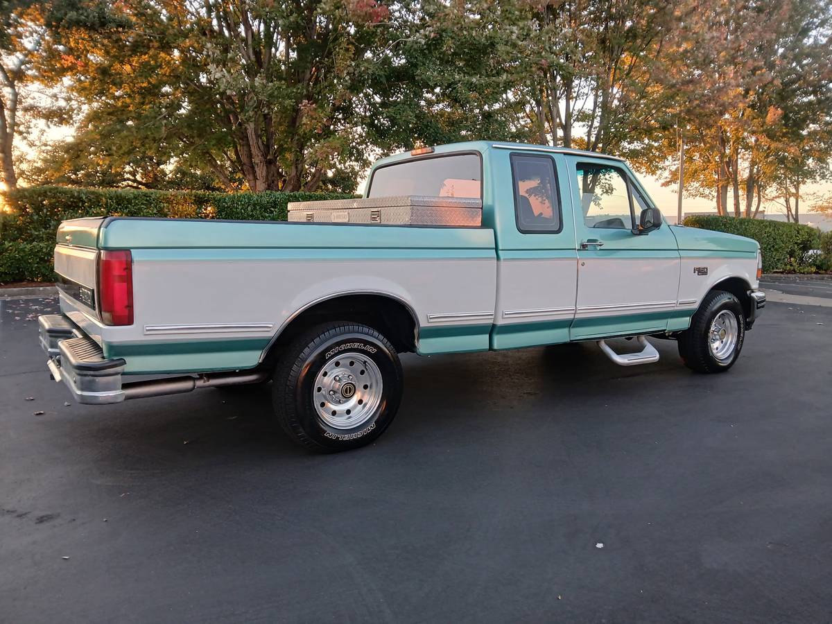 Ford-f150-supercrew-cab-xlt-1995-green-1