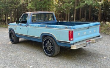 Ford-f150-xl-1982-3