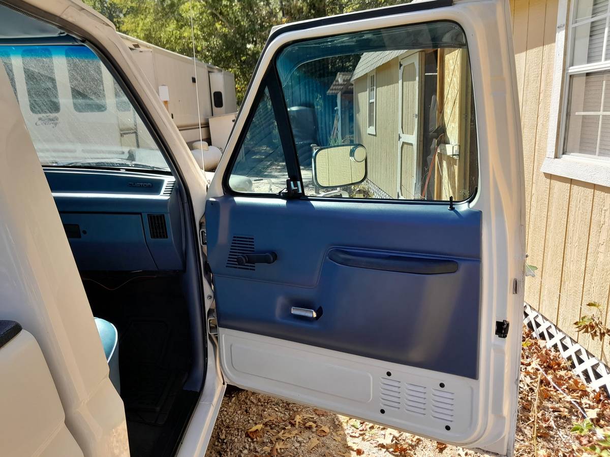 Ford-f150-xlt-1991-white-14