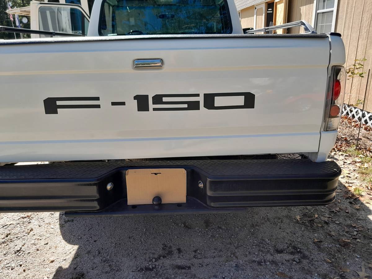 Ford-f150-xlt-1991-white-3