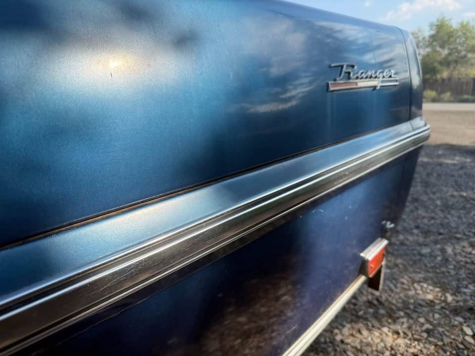 Ford-f250-1968-blue-10