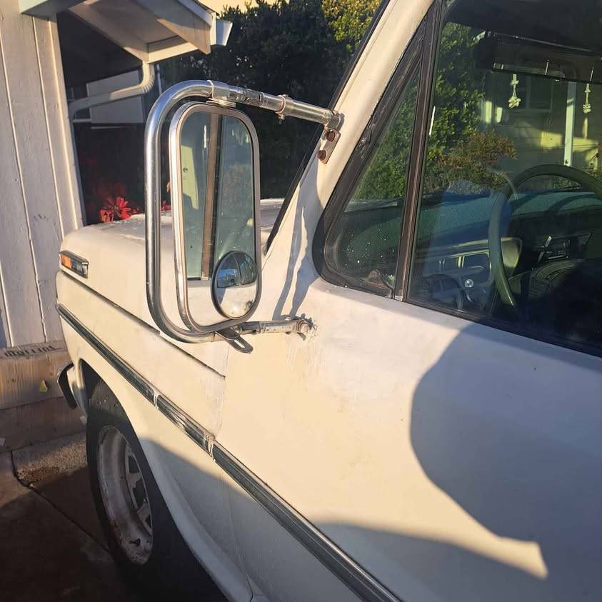 Ford-f250-1972-white-2