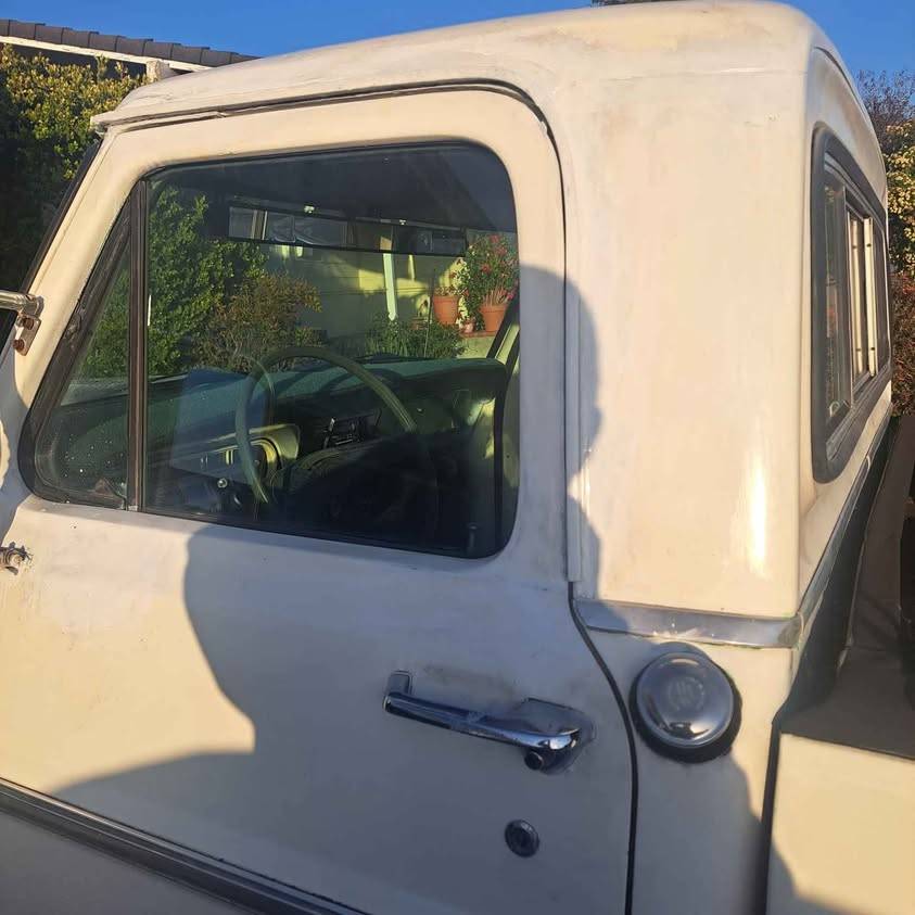 Ford-f250-1972-white-3