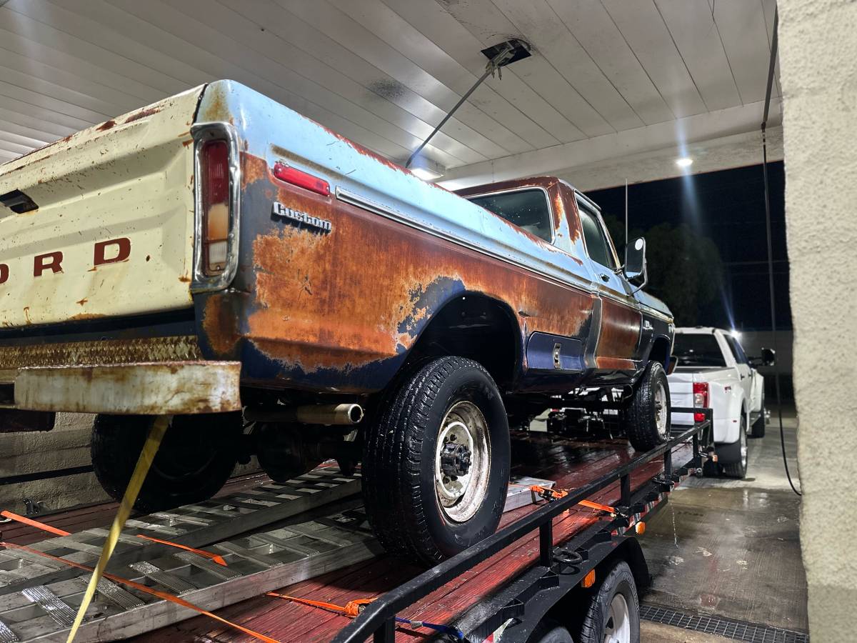 Ford-f250-1975-blue-2