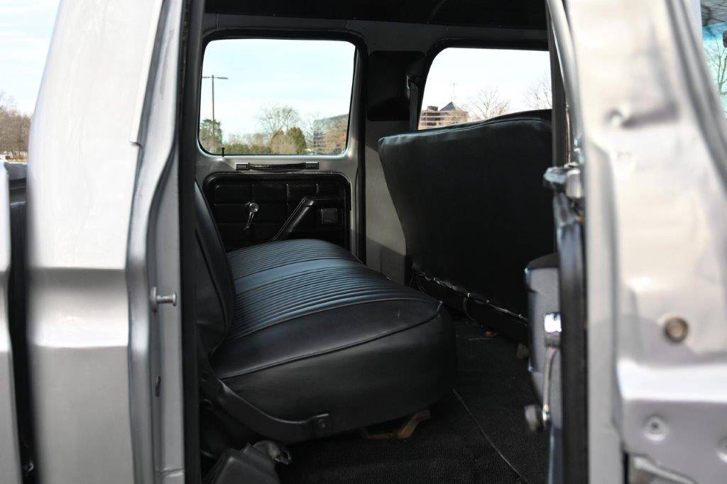 Ford-f250-1979-silver-5