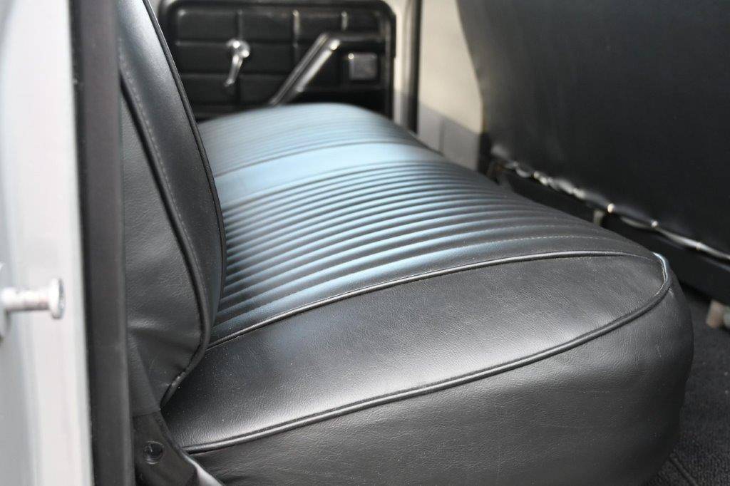 Ford-f250-1979-silver-7