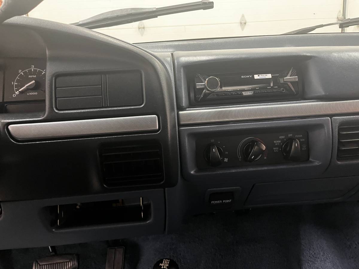 Ford-f250-1992-blue-18