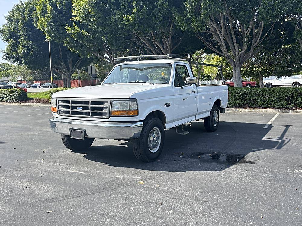 Ford-f250-1995-white-1
