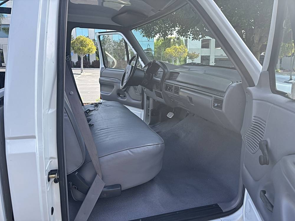 Ford-f250-1995-white-13